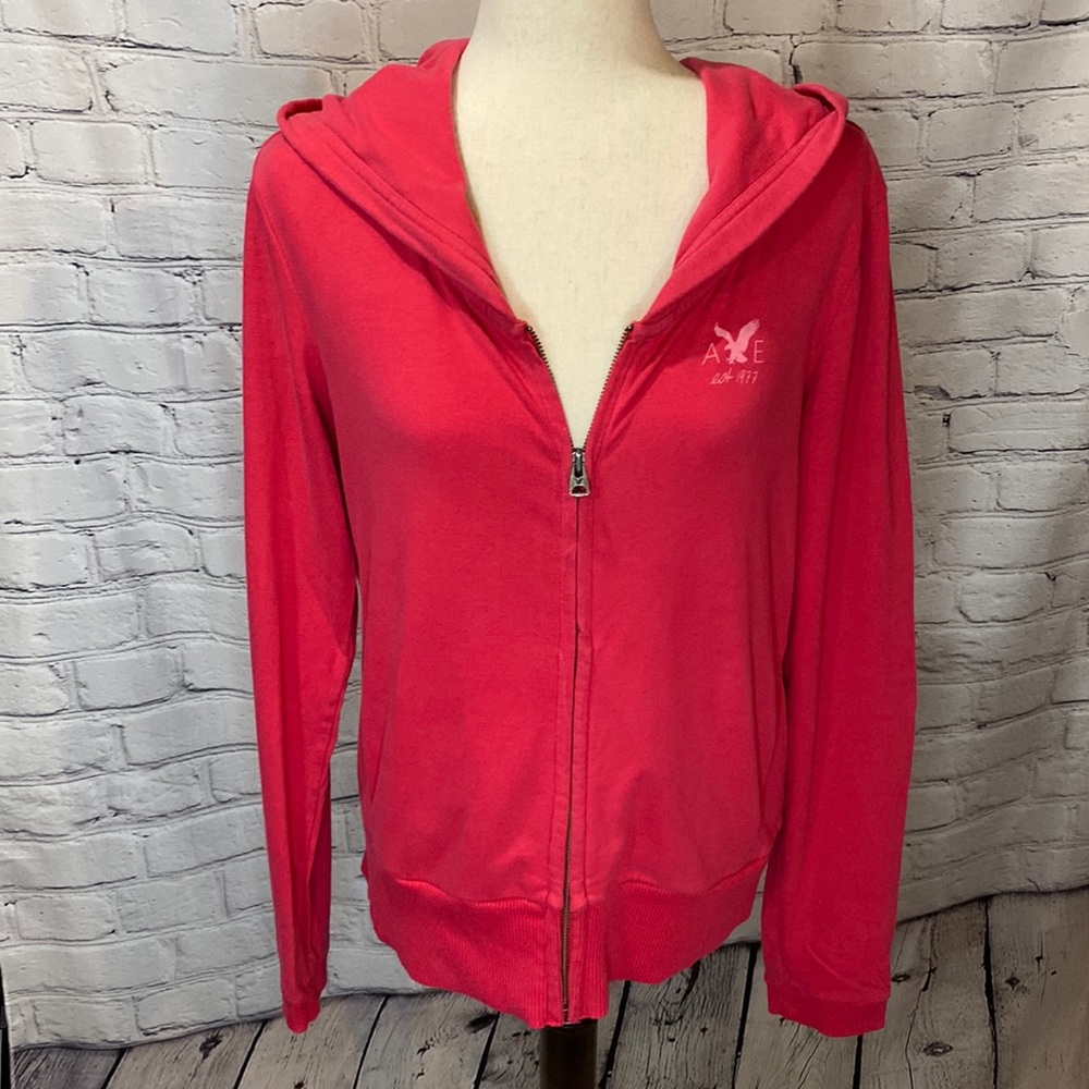 American Eagle pink sweatshirt